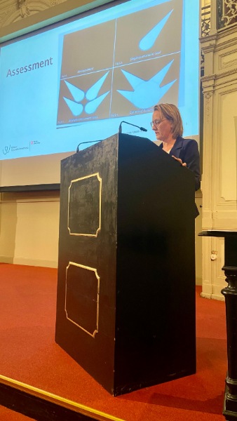 5. Zukunftswerkstatt Medizinausbildung am 27.11.2025, Dr. Gudrun Khünl-Brady beleuchtet die unterschiedlichen Zeitpunkte von Assessment und die daraus ableitbaren Schlüsse.